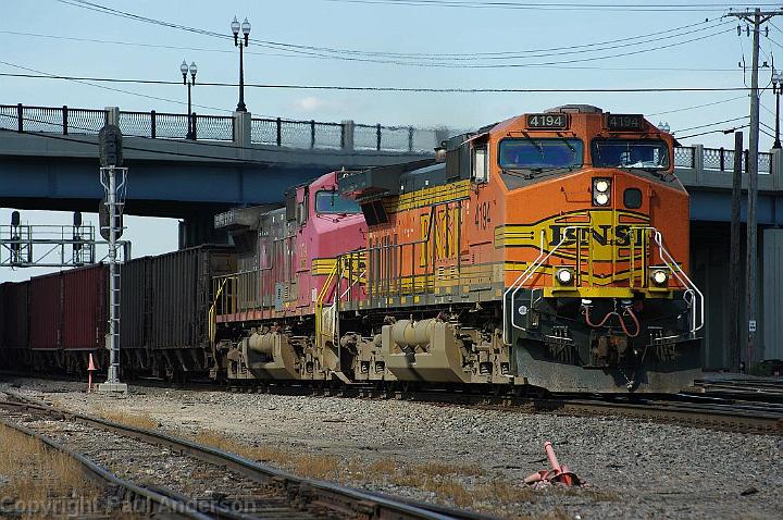 BNSF 4194 - Dash 9-44CW.jpg